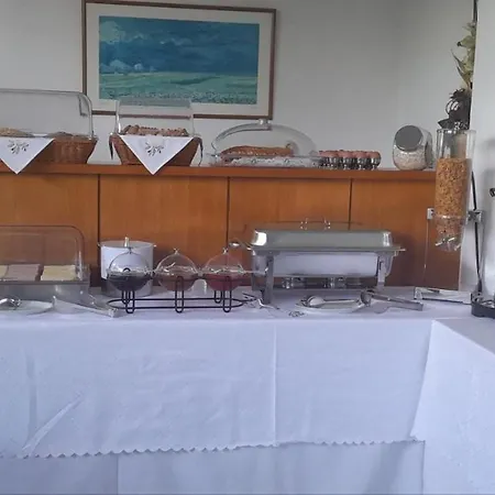 ωρεοι Hotel 2*