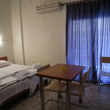 ωρεοι Hotel 2*